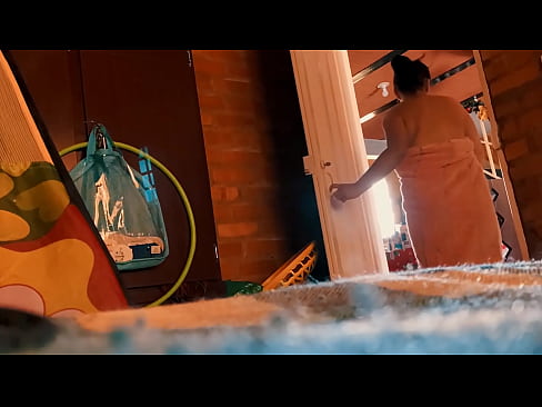 ❤️ Mano dėdė seka paskui mane į dušą, jis dulkina mane, kol aš prausiuosi duše. ❌ Anal video prie mūsų